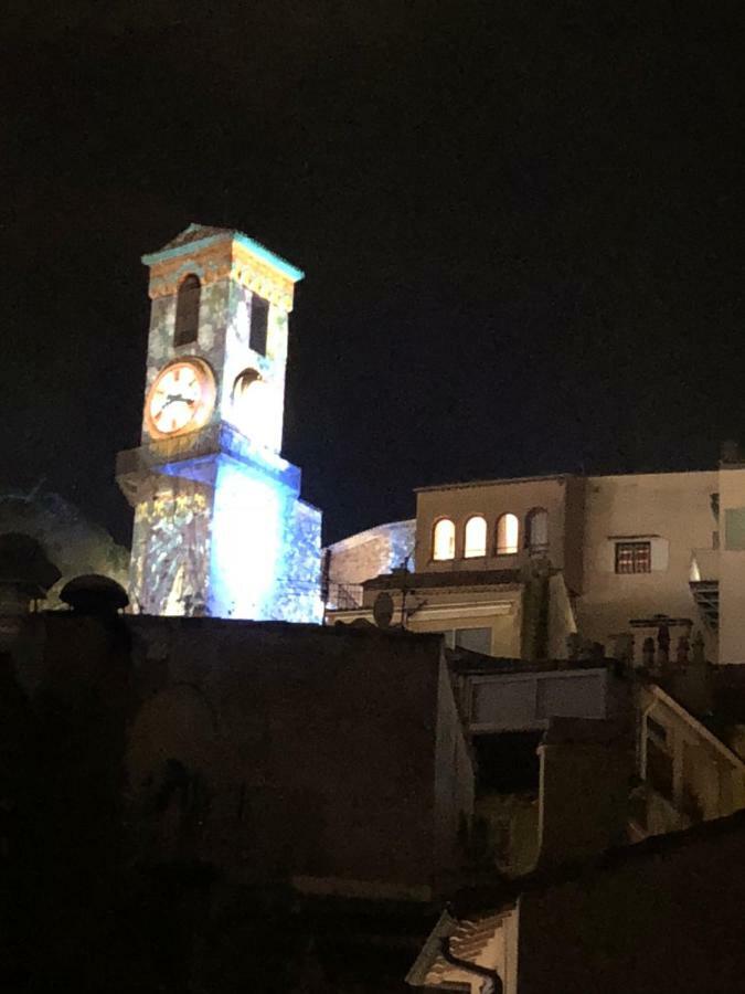 A Deux Pas Du Palais Des Festivals , Deux Pieces Dans Le Bas Du Quartier Historique Du Suquet A Cannes