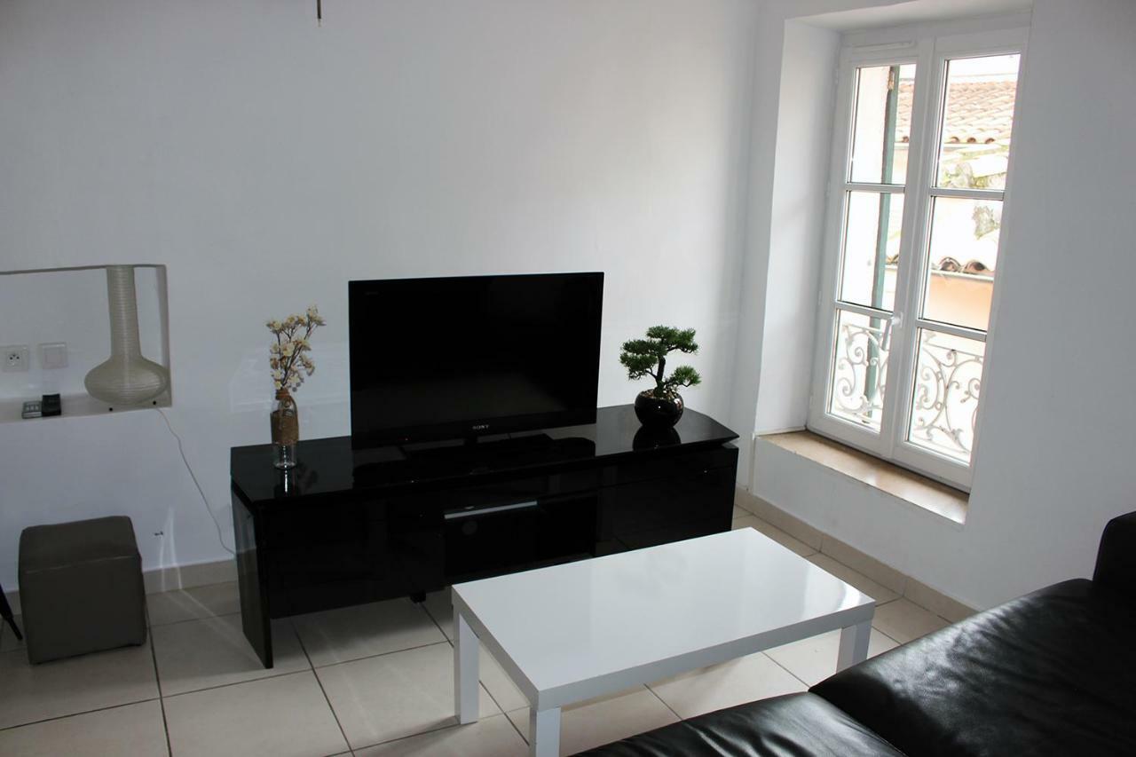 Appartement A Deux Pas Du Palais Des Festivals , Deux Pieces Dans Le Bas Du Quartier Historique Du Suquet A *